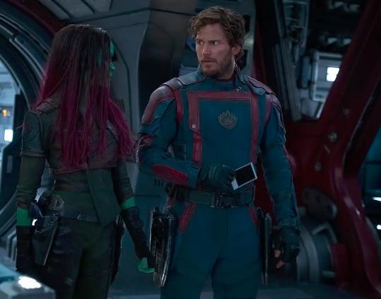 狂揽10亿！《阿凡达》票房狂飙，14天挑战《水之道》传奇纪录