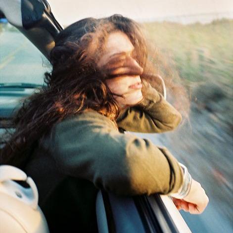 浪漫艺术新体验，勿忘我游戏深度评测