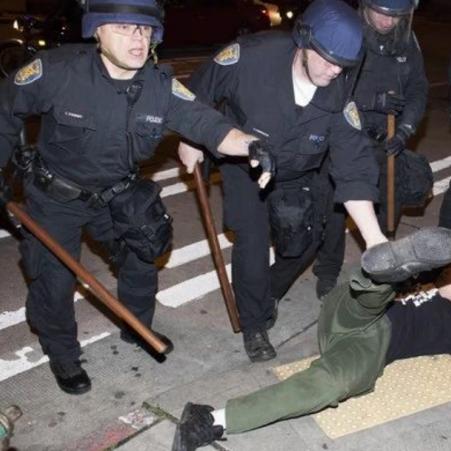 艺术魅力下的游戏佳作：《英雄不再》特拉维斯反击深度体验