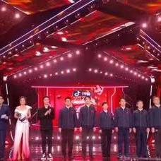 财富征途险阻多，《收获日：掠夺》探秘攻略