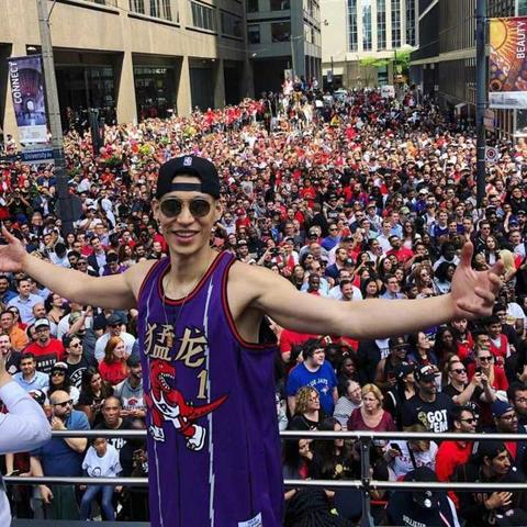 篮球魂之旅：探寻跌宕精神新境界