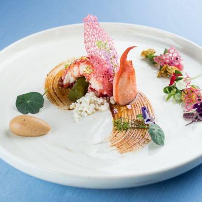 《GRIS》艺术化重塑：打造视觉与情感的双重盛宴