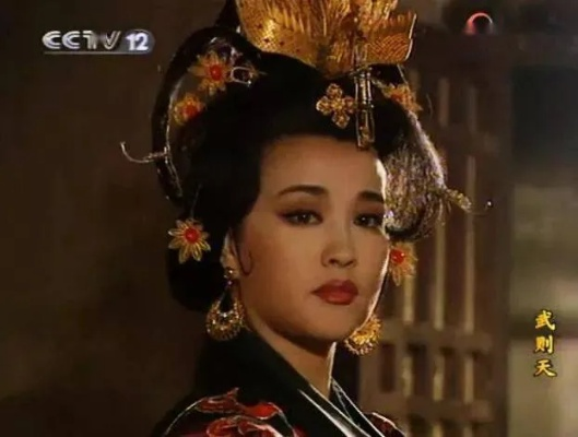 75岁刘晓庆再演武则天，毛戈平匠心独运打造新传奇妆容