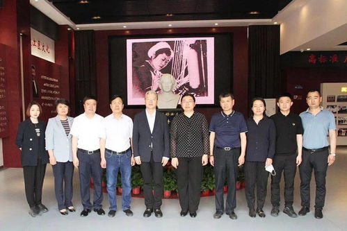 雷军15次会议聚焦杯子改写，创新决策过程揭秘