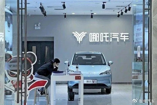 抄底狂欢！威马3万、哪吒8万库存车，心动价等你来抢！