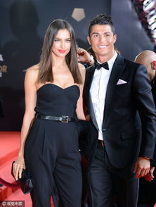 金球奖红毯首秀孕肚，女鹰眼自信微笑闪耀全场