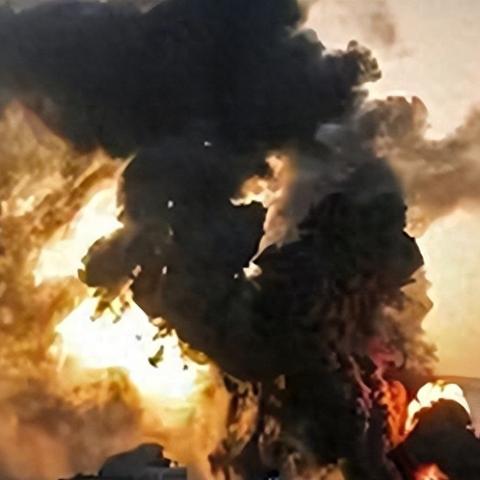 二战NPC绝命瞬间，泪目掏出照片求饶，虐心改写结局震撼人心