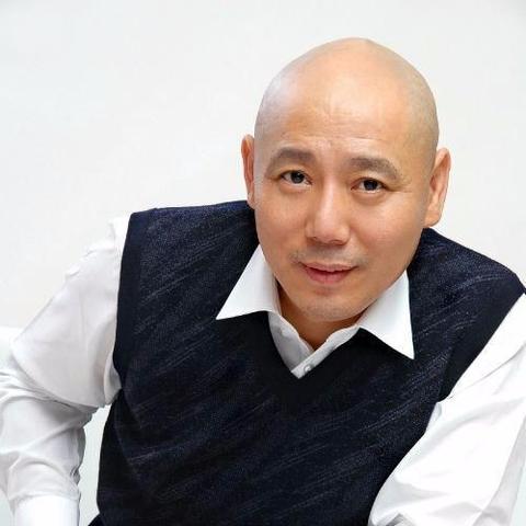 破产美少女逆袭写真，乡下直播圈热传新宠