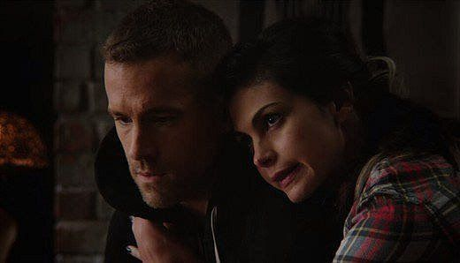 分娩羞辱，死侍妻子新片揭露惊悚真相