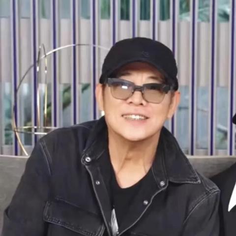 李连杰主演《镖人》预告引爆全球，成国际武术巨星新标杆