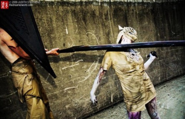 寂静岭粉丝泪目！Cosplay改编《重返寂静岭》引发热议