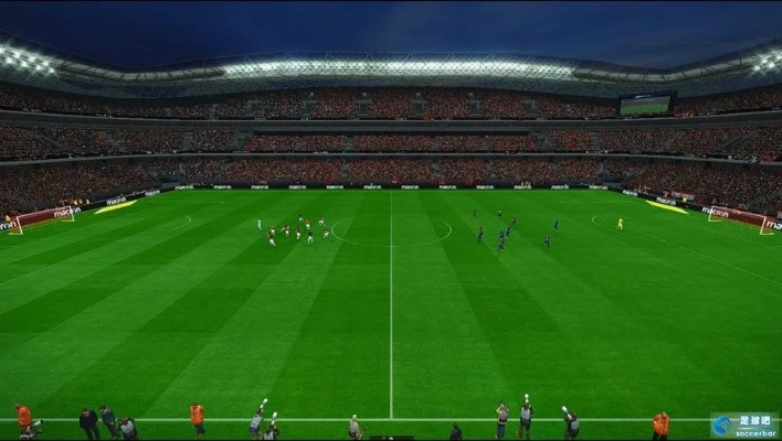 PES2013中文版下载，真能找回十年前深夜鏖战的绿茵热血？