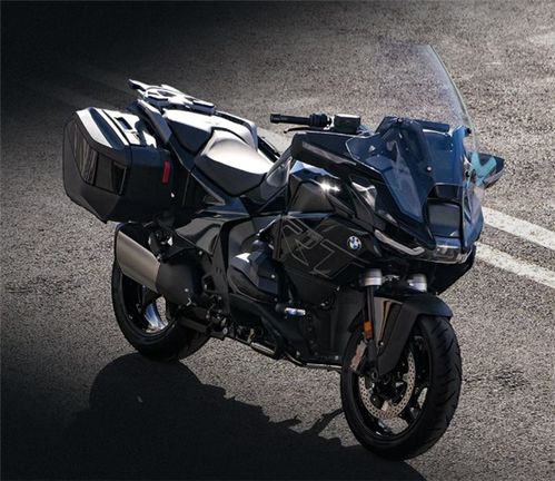 全新宝马R 1300 RT震撼上市，31.99万打造最强拳击手引擎传奇