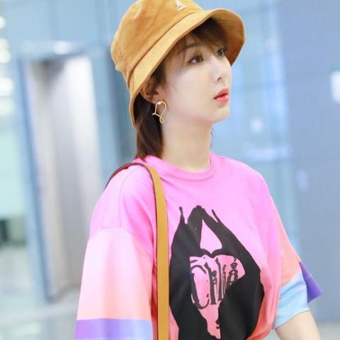 杨紫瘦身15斤形象巨变，网友惊叹：明星塑形新高度