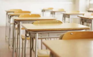 两人激烈打扑克，凭这3个冷门博弈逻辑，我把牌友赢到拍桌？