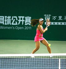 网球高手养成记：为与明星对决，苦练技艺只为巅峰对决