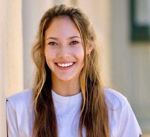 育儿趣闻：哈莉儿子亲昵称妈为大美女，温馨瞬间曝光