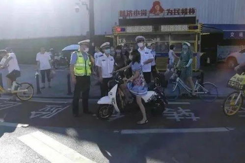 “人肉闭麦”走红！静音车厢引热议，创新出行体验新风尚