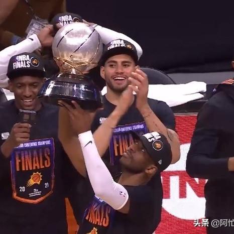 守望先锋新英雄怒吼震撼来袭，揭秘“F**K”背后的全新力量