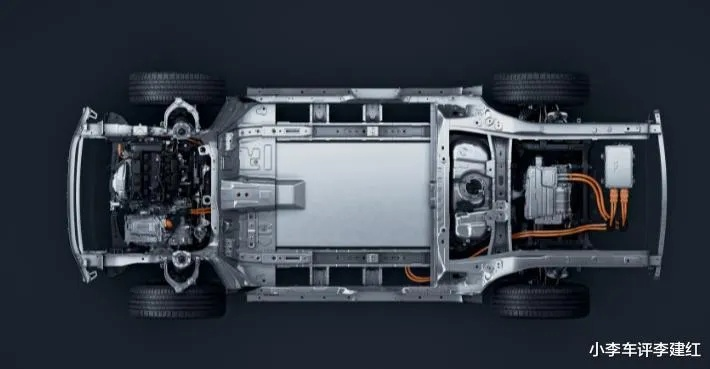 L9 Livis56万热销背后：全主动悬架+72.7度巨电池革新驾乘体验