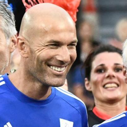 情侣派对玩什么？2026专属服务器/定制版本+高甜互动全攻略