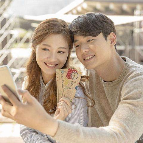 可以上女性角色的游戏有哪些？2025高自由度恋爱模拟推荐