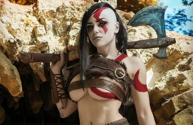 AI生成战神名场面，奎爷大战三大美女竟不落下风