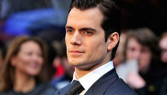 亨利卡维尔争议全盘点，颜值能打为何总栽在判断力上？