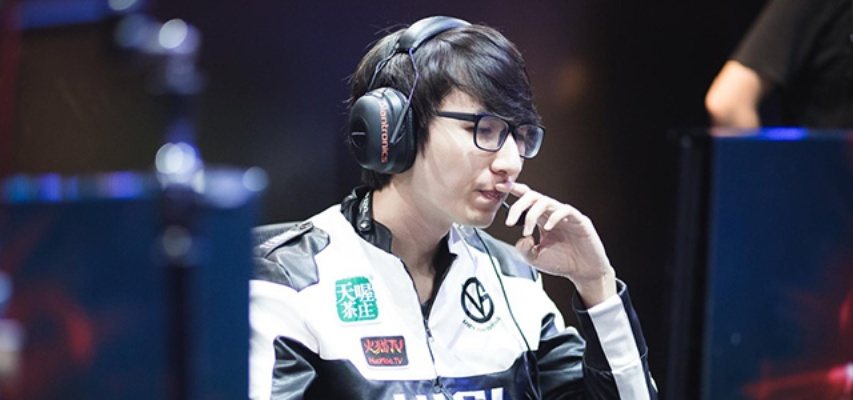 VG上单CARRY去世爆火？LPL老梗复盘+职业赛场抗压门道全解析