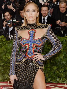 詹尼佛洛佩兹晒自拍秀身材，你们的大本表情包该现身了？