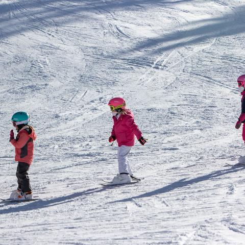 传奇归来官网终极攻略，真假鉴别、怀旧服入口及2026专属福利全掌握