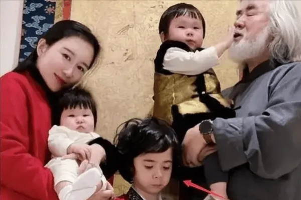 张纪中女儿私藏！玩家找服务器/游戏版本/资源的避坑攻略