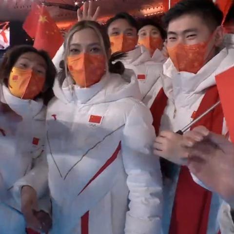 粉色冰墩墩全类型拆解，真假鉴别、收藏价值&正品购买全攻略2026