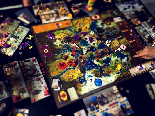 桌游COO因AI设计自家游戏被解雇 玩家关注AI桌游可行性