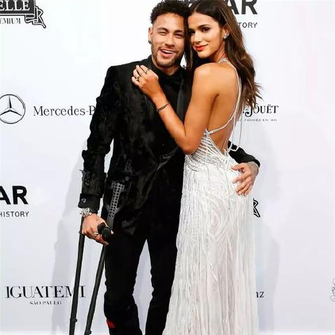 郎朗式游戏导师成新宠？从内马尔的定制钢琴课看高端玩家冲分的核心逻辑