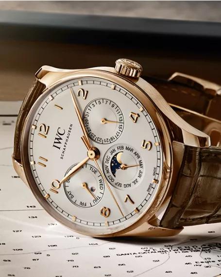 万国觉醒卡星怎么玩？4类核心卡星类型+2026实测数据，精准冲星避坑指南