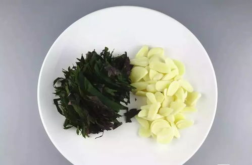 脆瓜里脊丝怎么炒才脆嫩下饭？独家3招复刻餐厅级口感（附避坑指南）