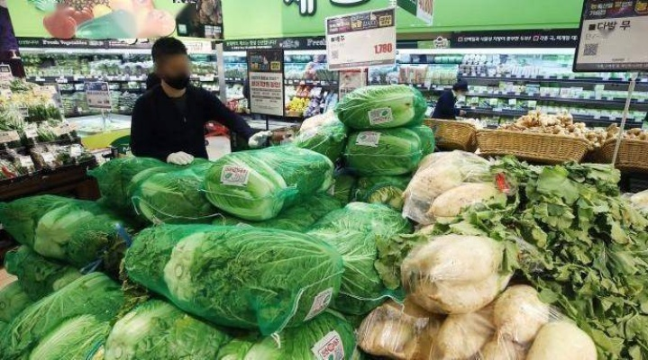 韩国2公斤白菜卖79元？揭秘菜价暴涨真相+留韩/赴韩买菜省钱攻略