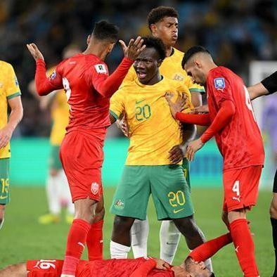 玩堕落之都总翻车？2026独家开荒避坑、BOSS速通、毕业装搭配全攻略