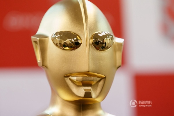 700万纯金奥特曼值得入手吗？资深藏家详解顶级IP贵金属藏品的收藏门道