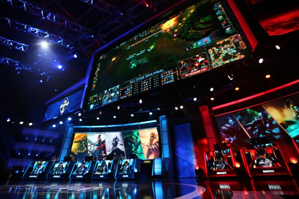 2014LOL全明星总决赛深度拆解，为何它是老玩家心中的神级赛事？