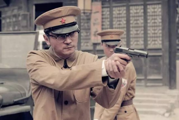 剧情拆解，谍战反转、人性抉择背后的战争真相？