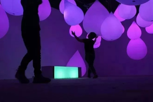 谢谢你玩我的游戏，我们互为光，照亮彼此世界