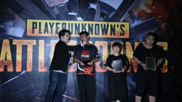 KK八佰擂台赛第二届落幕，十万奖池燃老男孩CS热血