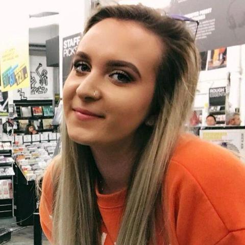 独立游戏作者从零起步 四年苦干后上线首周25万美元 喜极而泣