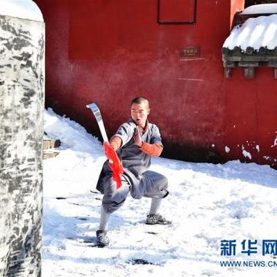 AI武侠游戏刀锋扫地僧竟成玩家免费心理医生