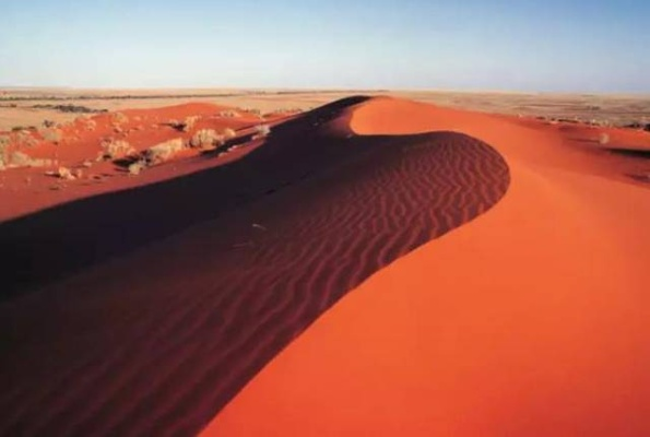 红色沙漠脏话引争议，中世纪背景设定是否欠妥？