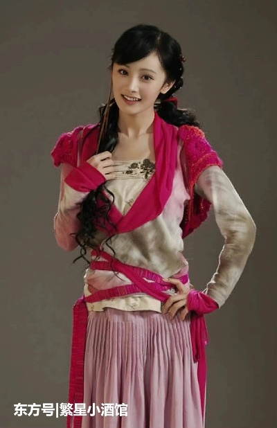 仙剑3主演无滤镜定妆照藏着哪些门道？原生质感、角色适配与怀旧需求深度匹配