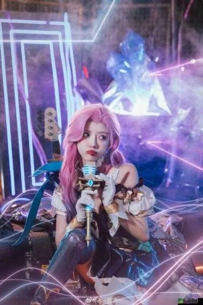 独家｜COS英雄团3天冲王者攻略，最强阵容、隐藏英雄解锁及资源速刷