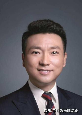 康辉，中分是我自己吹的？普通人3步复刻央视级氛围感中分